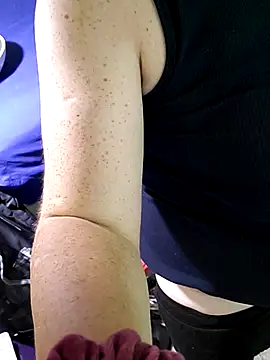 Goodlittlesissy_ снимок онлайн-комнаты на Stripchat
