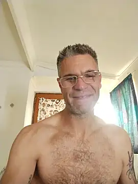 Gorgo2go2 momentopname van live room op Stripchat