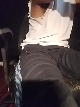 HIIMSINGLEBOY captura de la sala en vivo en Stripchat
