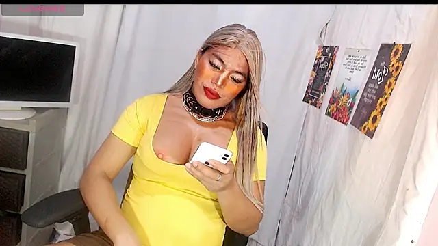 HORSECOCK_JUSTINE momentopname van live room op Stripchat