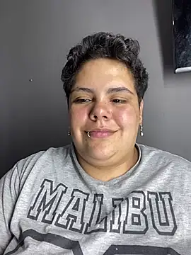 Hailey_Curvy captura de la sala en vivo en Stripchat