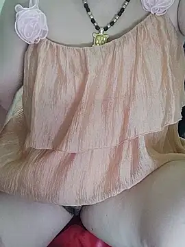 Hangem111 снимок онлайн-комнаты на Stripchat