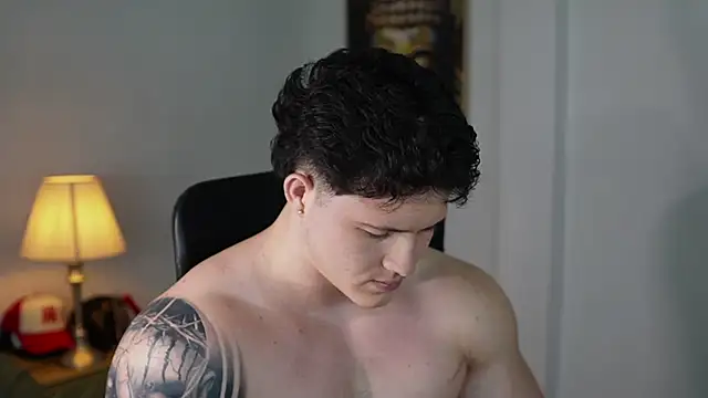 Hazzan_Velez Momentaufnahme des Live-Raums auf Stripchat