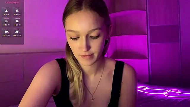 HelaScott снимок онлайн-комнаты на Stripchat