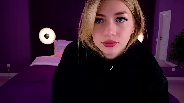 HelenaMorgan momentopname van live room op Stripchat