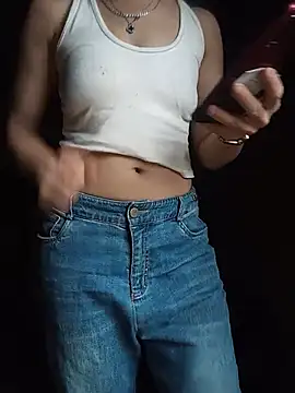 Heryy_xx Momentaufnahme des Live-Raums auf Stripchat