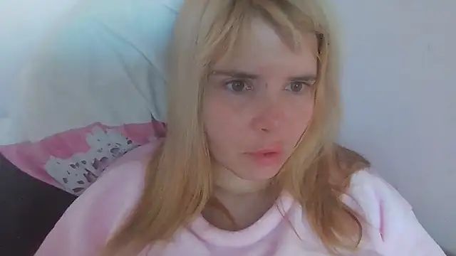 HornyElena momentopname van live room op Stripchat