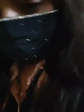 Hot-Roshni Momentaufnahme des Live-Raums auf Stripchat