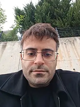HugeTurkishCock momentopname van live room op Stripchat