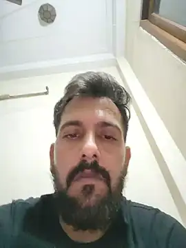 INDIANJONNYSINN Momentaufnahme des Live-Raums auf Stripchat
