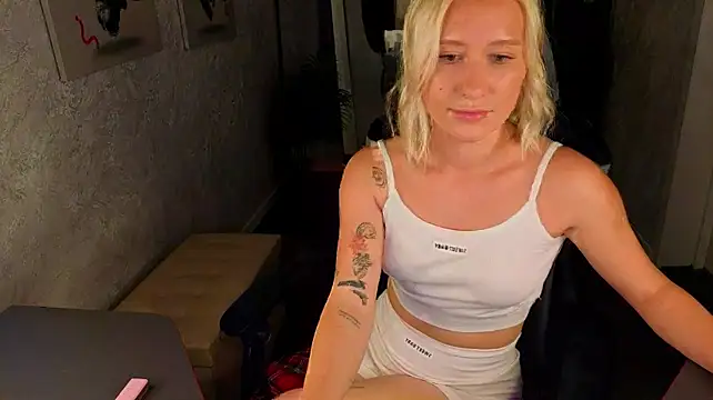 Idaa_Smith live room snapshot on Stripchat