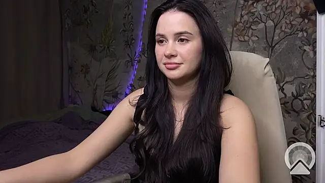 IlonaMurf momentopname van live room op Stripchat
