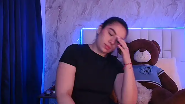 IsabellaAnngel снимок онлайн-комнаты на Stripchat