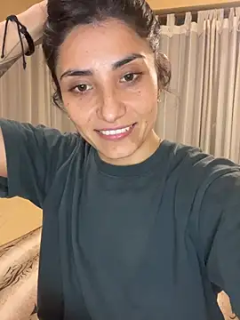 IsabellaGonzalez captura de la sala en vivo en Stripchat