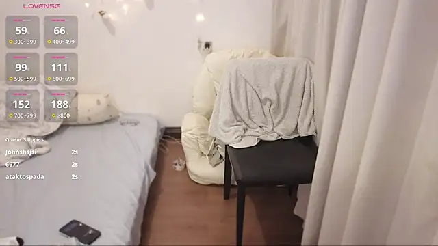 Jennie--007 live room snapshot on Stripchat