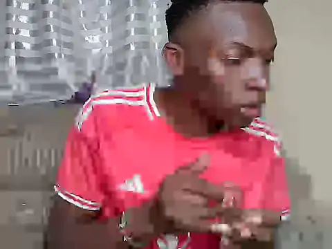 JewelFuckEntertainer212 live room snapshot on Stripchat