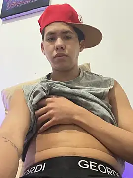 Jhossep_Castillo снимок онлайн-комнаты на Stripchat