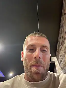 Johnytrain Momentaufnahme des Live-Raums auf Stripchat