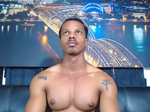 Josh_fit7 live room snapshot on Stripchat