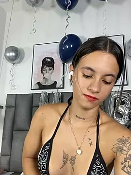JuliaColemann captura da sala ao vivo na Stripchat