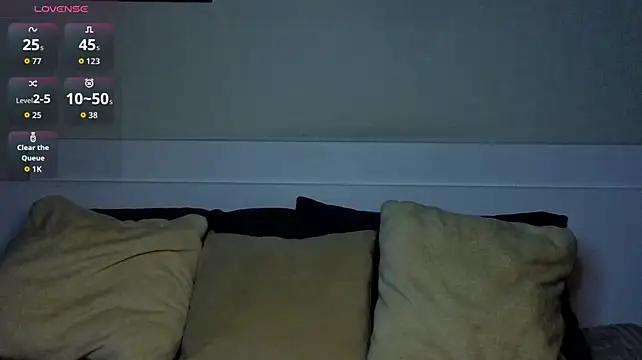JulietteRain momentopname van live room op Stripchat