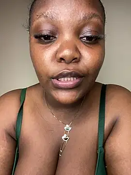 Justbellaa__ captura de la sala en vivo en Stripchat