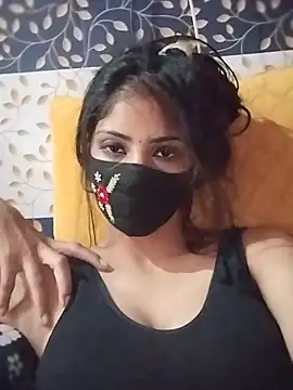 Jyoti-Love-143 снимок онлайн-комнаты на Stripchat