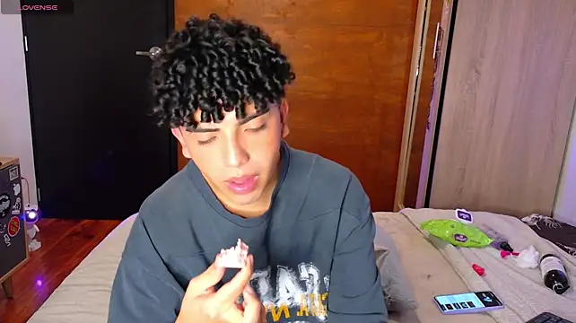 Kairoo_ Momentaufnahme des Live-Raums auf Stripchat