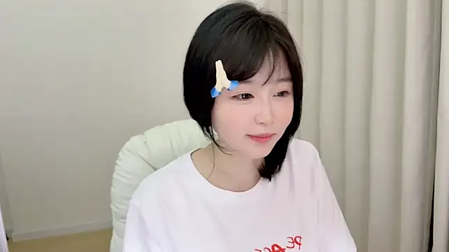 Kakionan live room snapshot on Stripchat