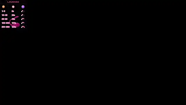 Karol_hot live room snapshot on Stripchat