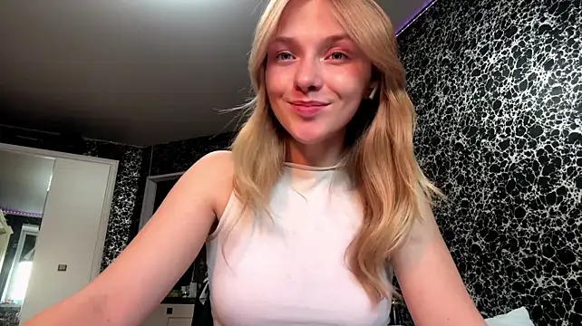KaseyVentur live room snapshot on Stripchat