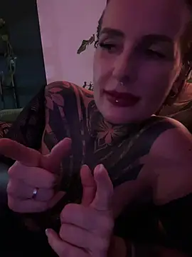 KathaleaNoir Momentaufnahme des Live-Raums auf Stripchat