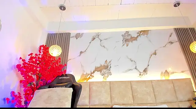 KatheMiler live room snapshot on Stripchat