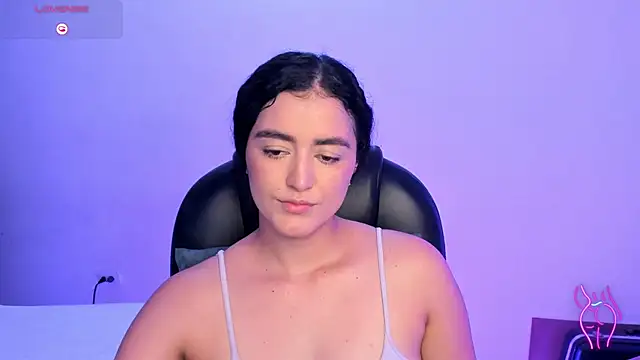 Kathiaa-lee live room snapshot on Stripchat
