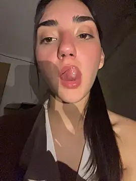 KatieMonroe Momentaufnahme des Live-Raums auf Stripchat