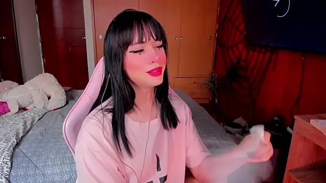 KatyValentLLC_ momentopname van live room op Stripchat