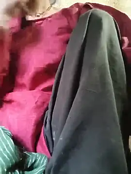 Kaviya_Cute momentopname van live room op Stripchat