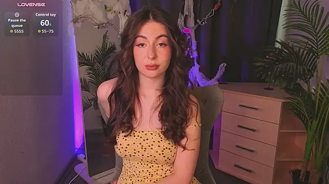 Kaylee_Blush captura de la sala en vivo en Stripchat