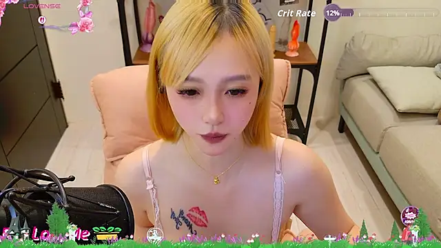 Khaleesi_ying_ Momentaufnahme des Live-Raums auf Stripchat