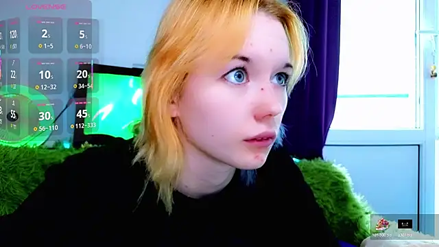 Kiara_Age momentopname van live room op Stripchat