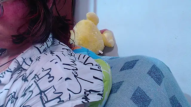 KikyoAndDrey captura da sala ao vivo na Stripchat
