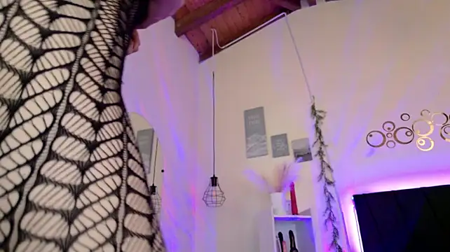 Kimberly_lozano Momentaufnahme des Live-Raums auf Stripchat