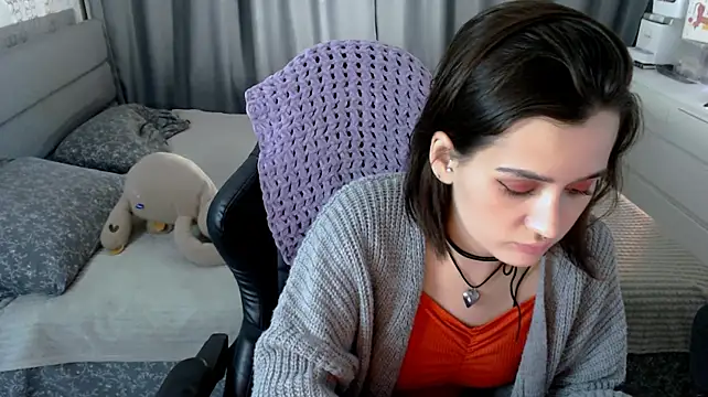 KiraYammy captura de la sala en vivo en Stripchat