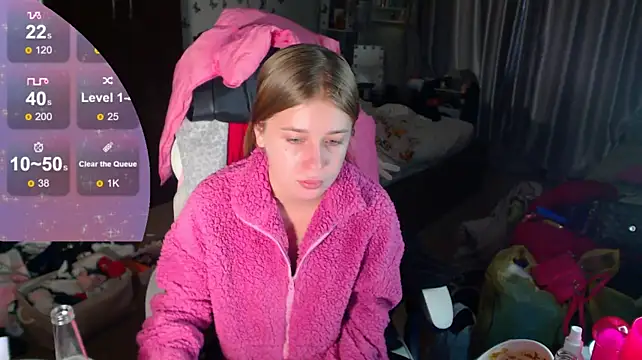 Kira_honeyy momentopname van live room op Stripchat