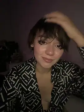 Kisi_misi captura de la sala en vivo en Stripchat