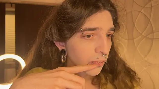 Kriisp Momentaufnahme des Live-Raums auf Stripchat