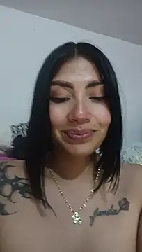 Kylie_brazt live room snapshot on Stripchat