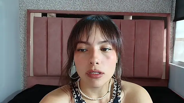 LIA__MILLER_ Momentaufnahme des Live-Raums auf Stripchat