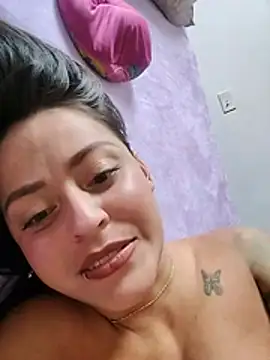 LUNAGREEN_1 Momentaufnahme des Live-Raums auf Stripchat