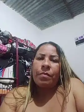LaIndia1 captura de la sala en vivo en Stripchat